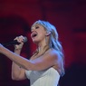 Певица Валерия разделась ради юбилея